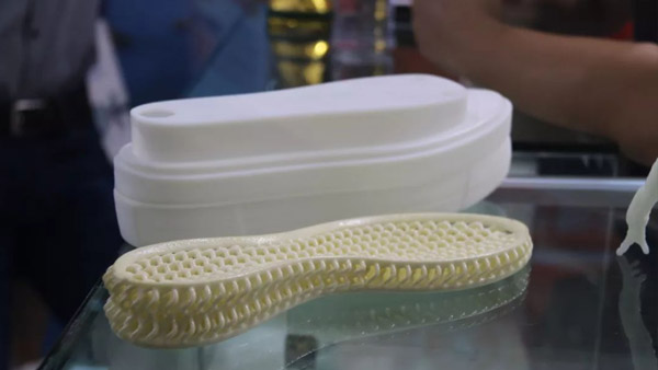 满18崴请按此在线视频